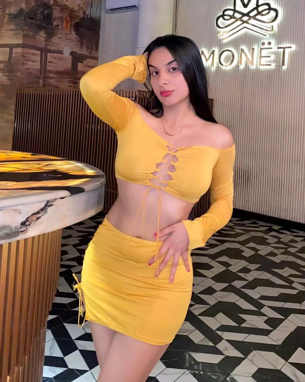 Khushi Chhetri Independent Call Girls In Ahmedabad Escorts Service